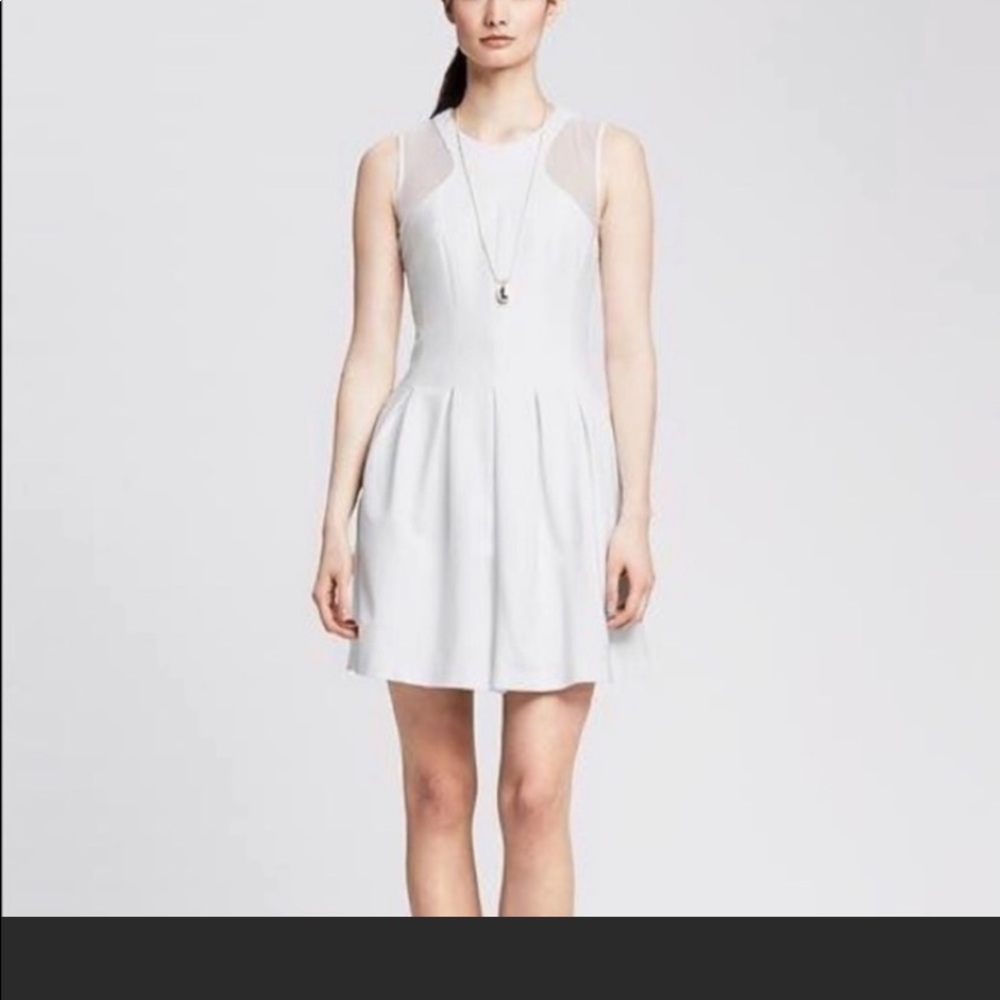 Banana Republic Fit & Flare Dress 👗